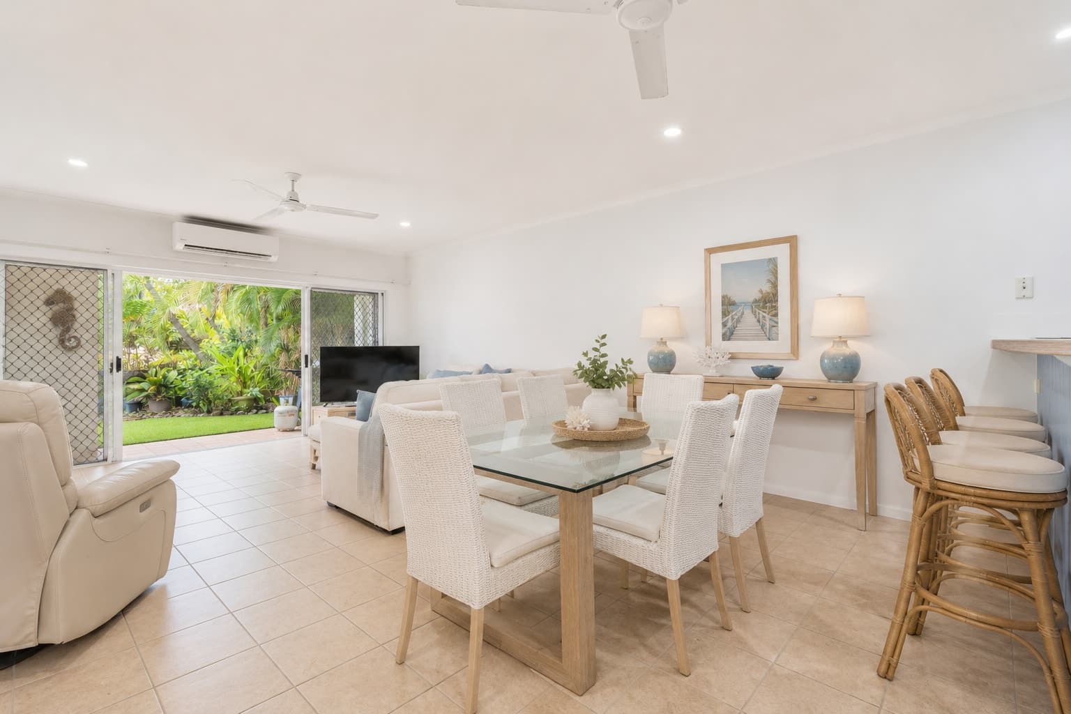 28/24 Warren Street, Palm Cove QLD 4879, Palm Cove - Thumbnail 3