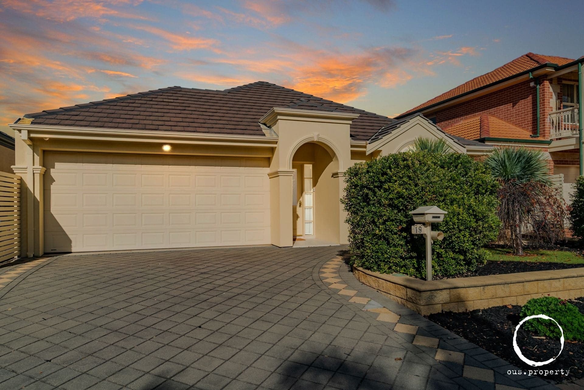 19 Malabu Drive, West Beach, West Beach - Thumbnail 2