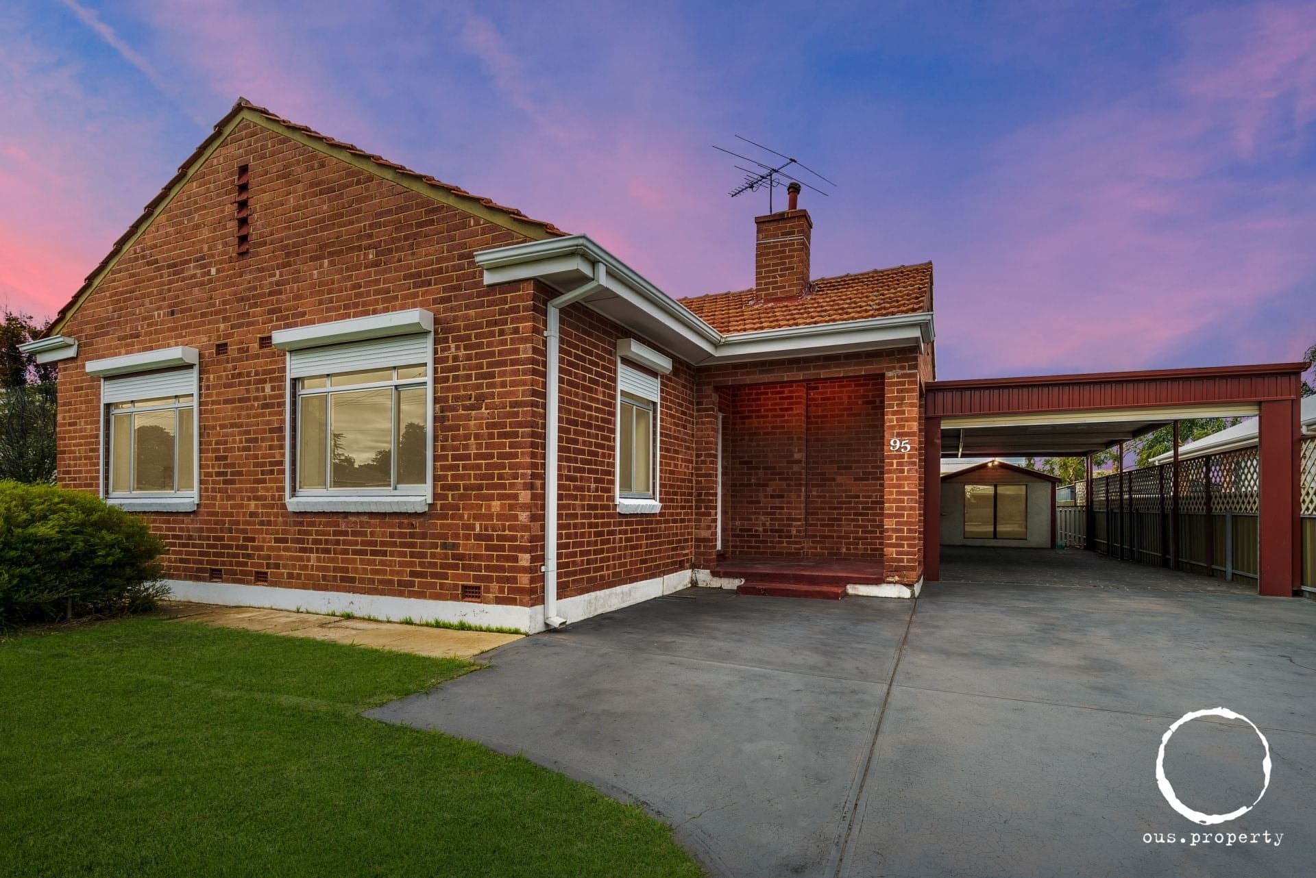 95 Reserve Parade, Findon, Findon - Thumbnail 2