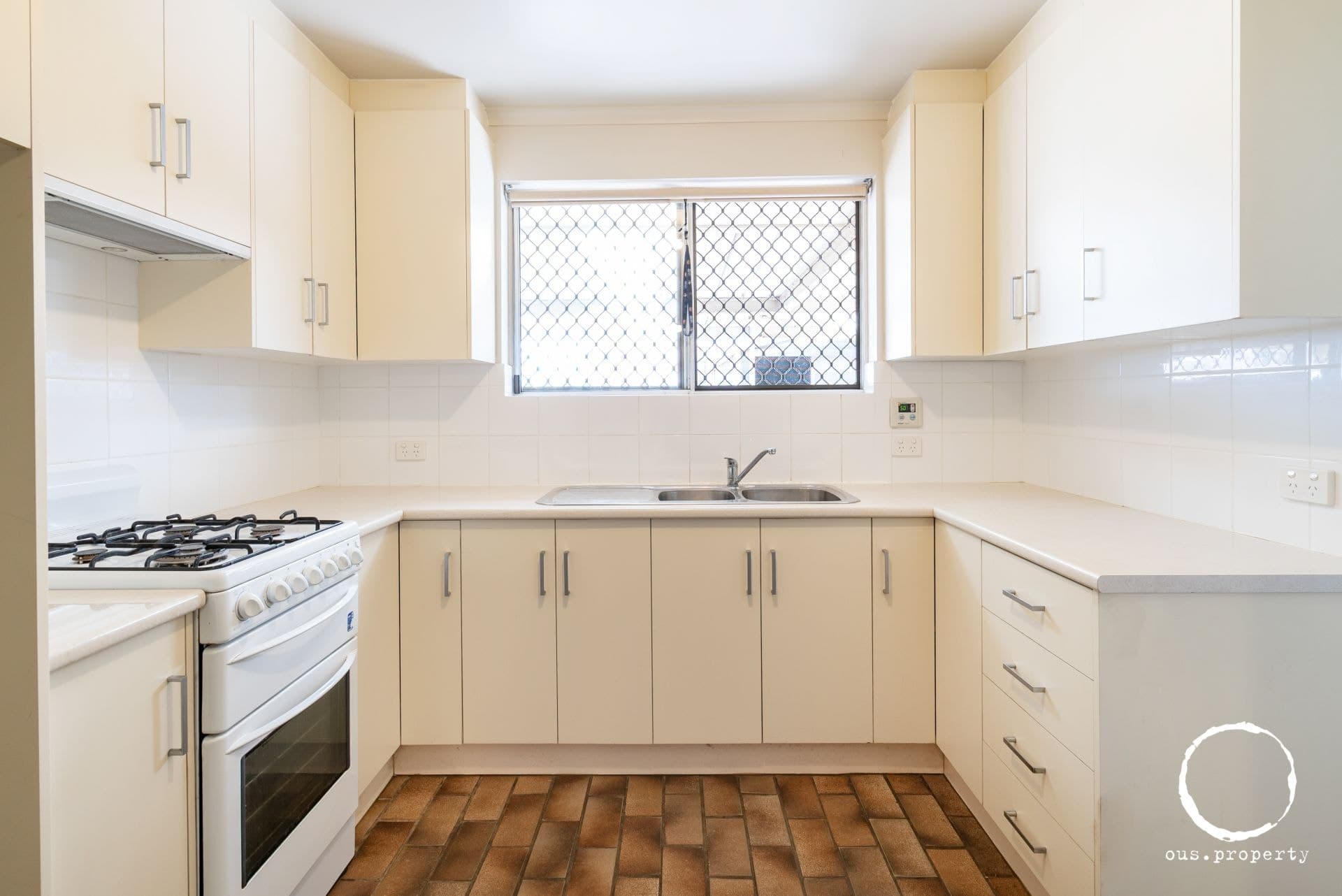 9 Gunliffe Street, Taperoo, Taperoo - Thumbnail 4