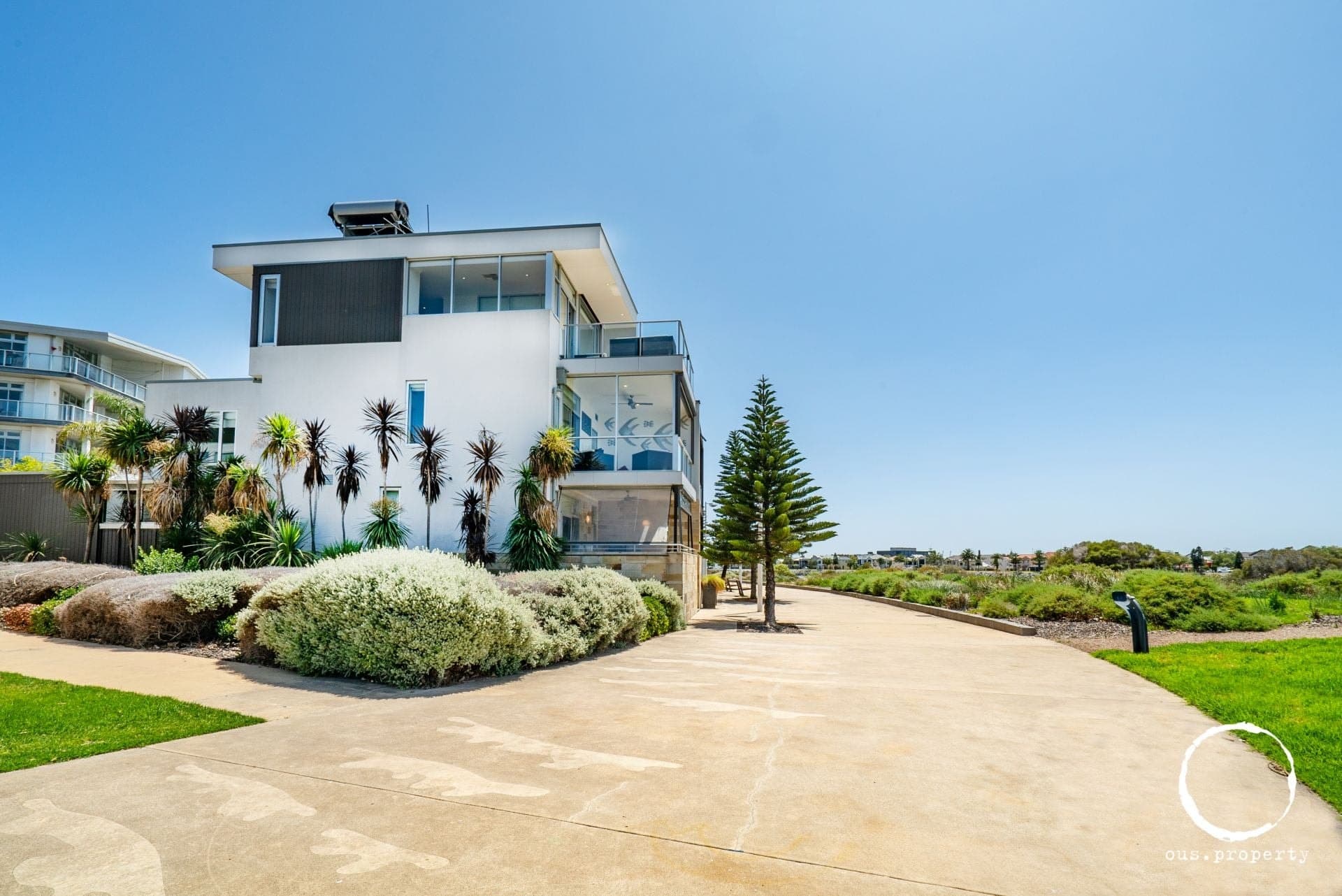 12 Yao Cove, New Port, New Port - Image 1