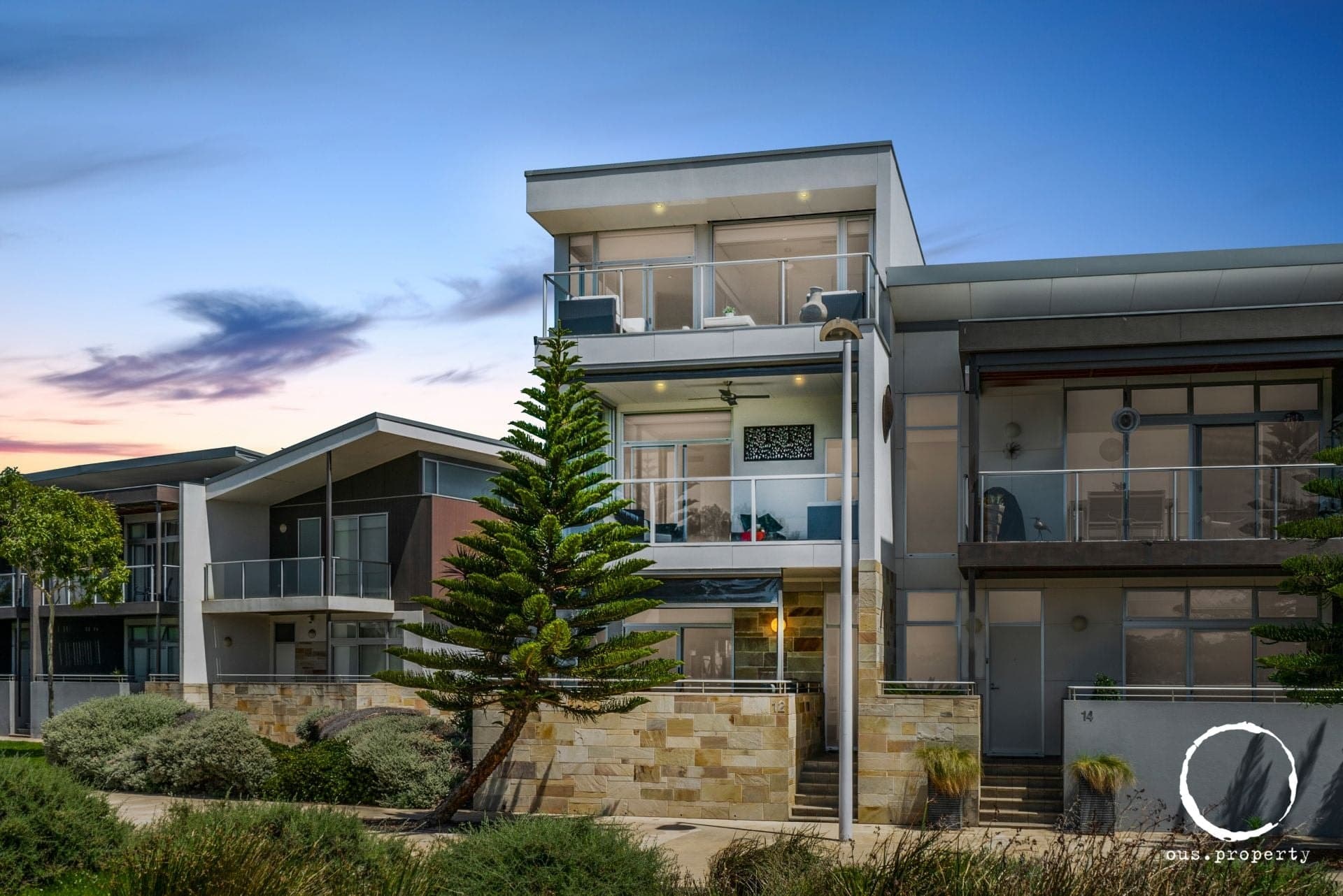 12 Yao Cove, New Port, New Port - Thumbnail 2