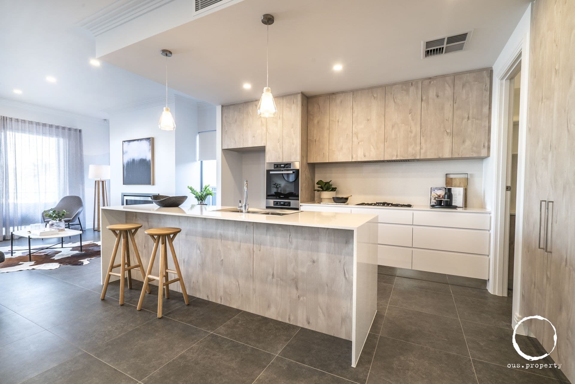 403 Military Road, Henley Beach, Henley Beach - Thumbnail 4