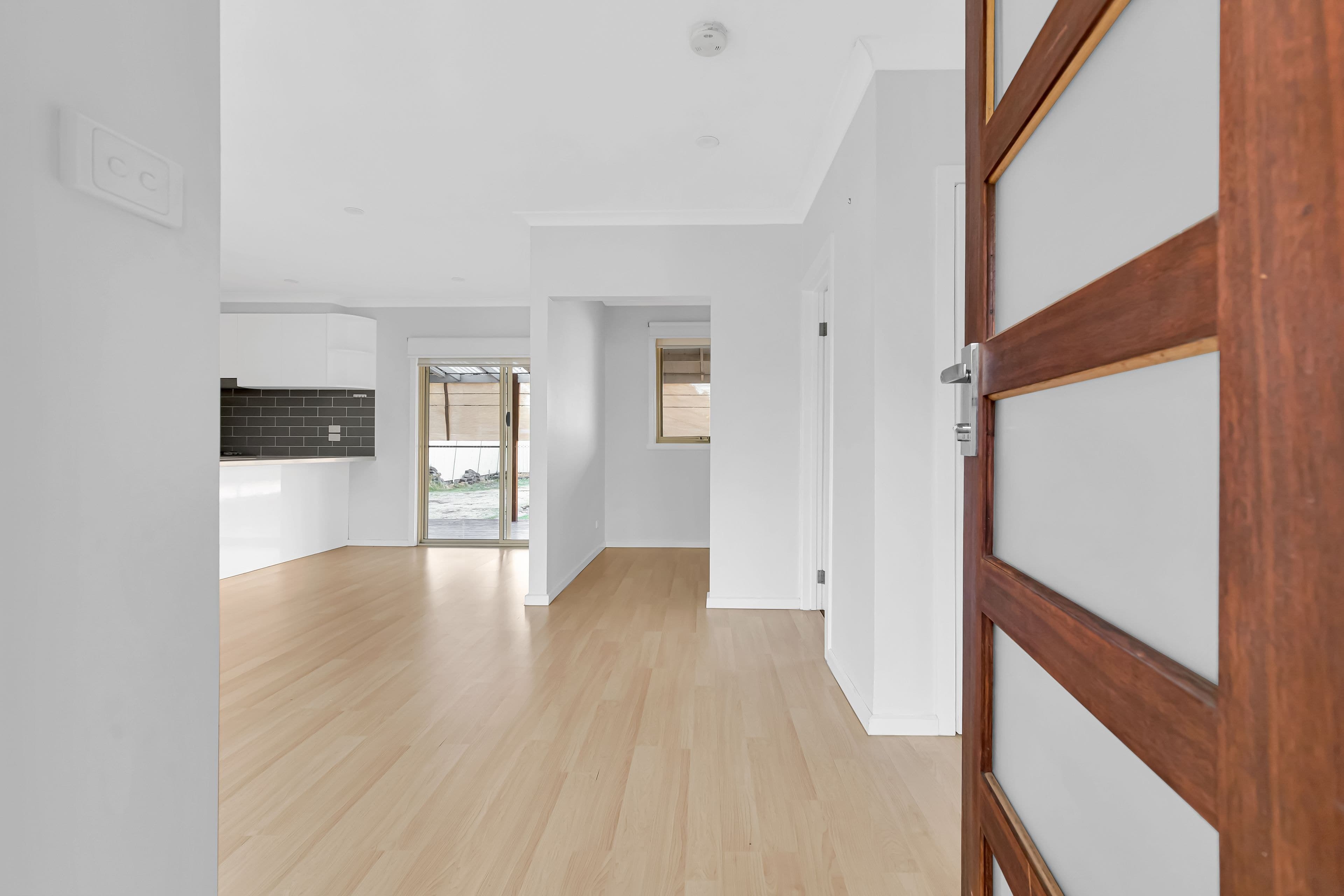 30 Curtin Avenue, Lalor VIC 3075, Lalor - Thumbnail 3