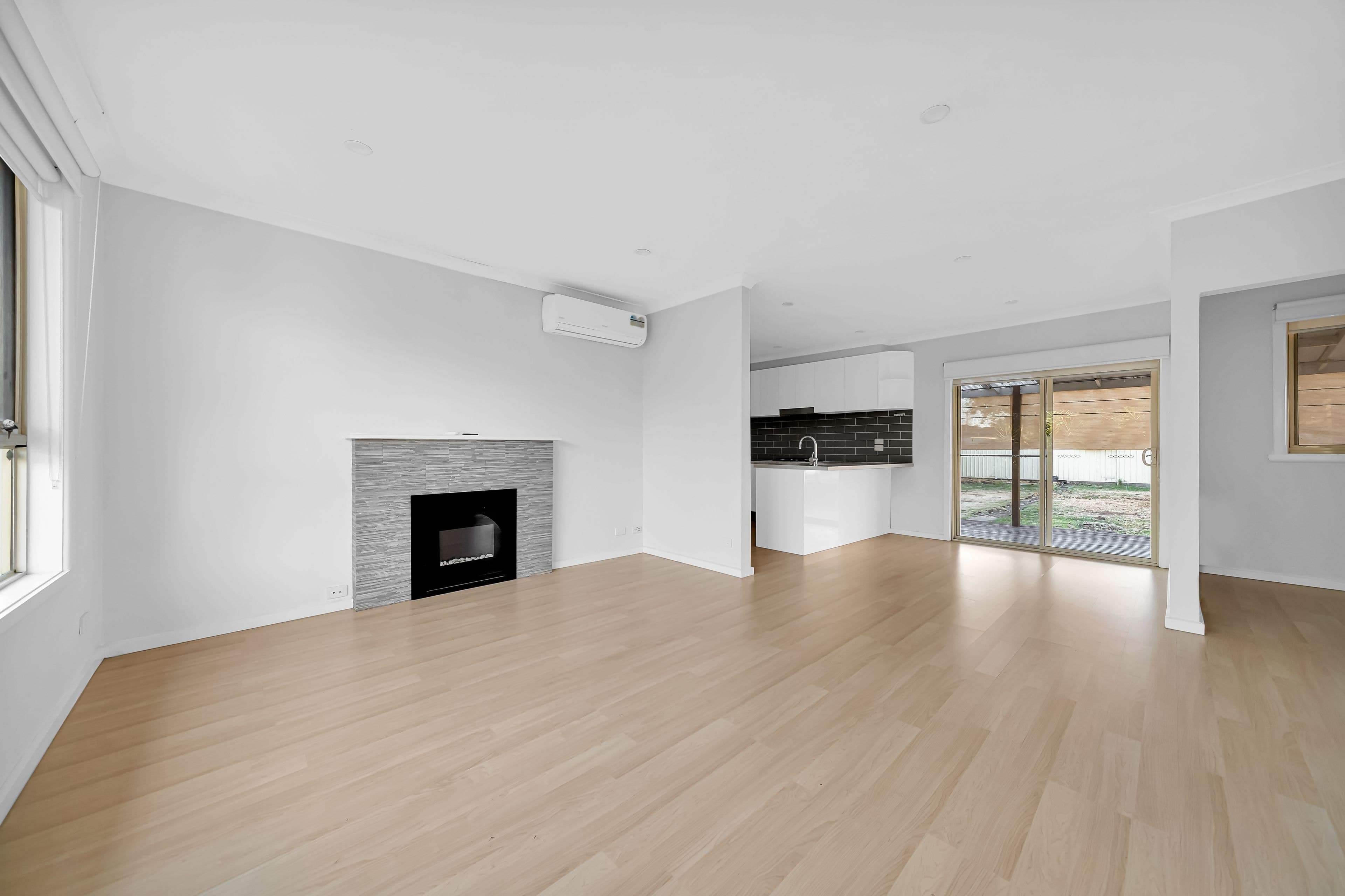 30 Curtin Avenue, Lalor VIC 3075, Lalor - Thumbnail 4