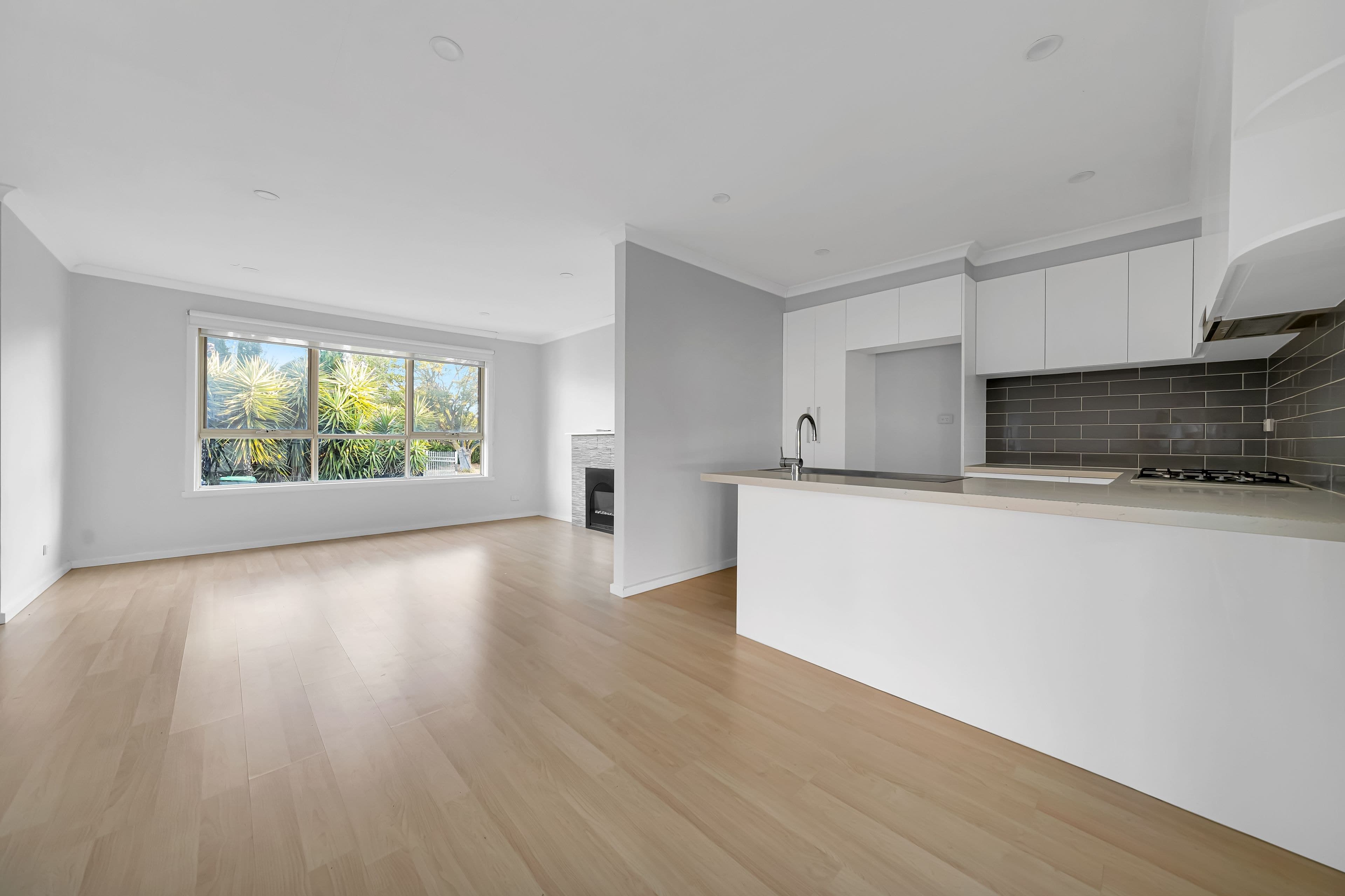 30 Curtin Avenue, Lalor VIC 3075, Lalor - Thumbnail 6
