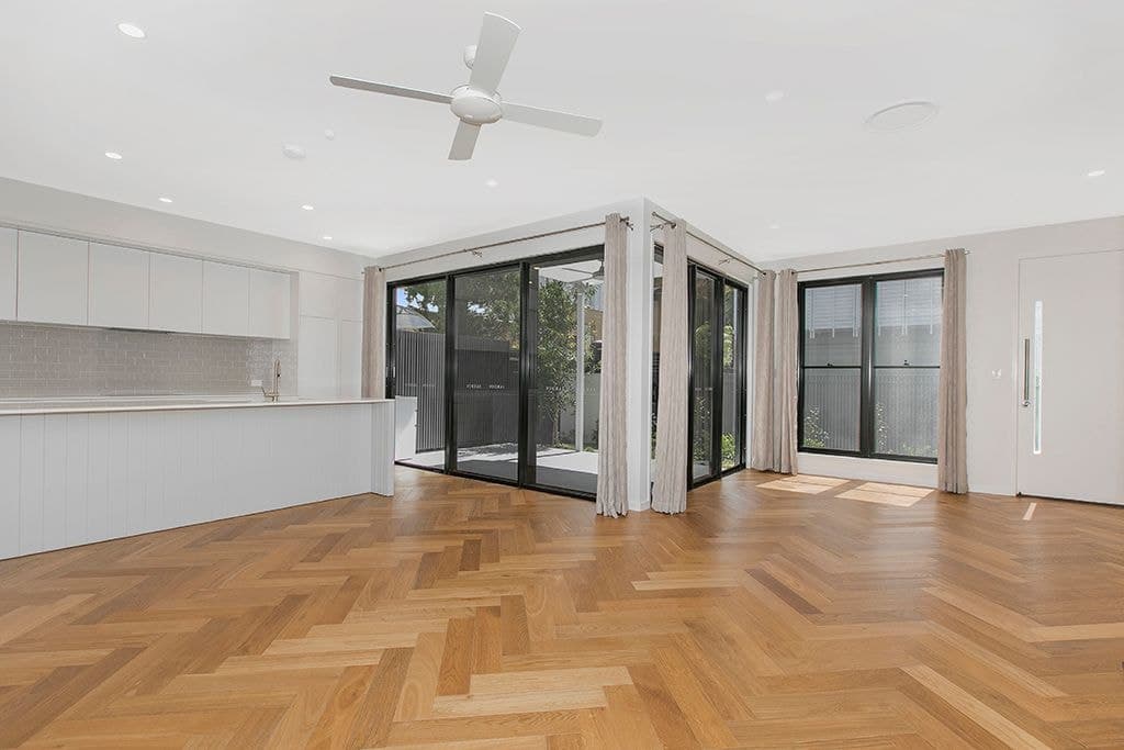 2/14 Allen Street, Hamilton QLD 4007, Hamilton - Image 1