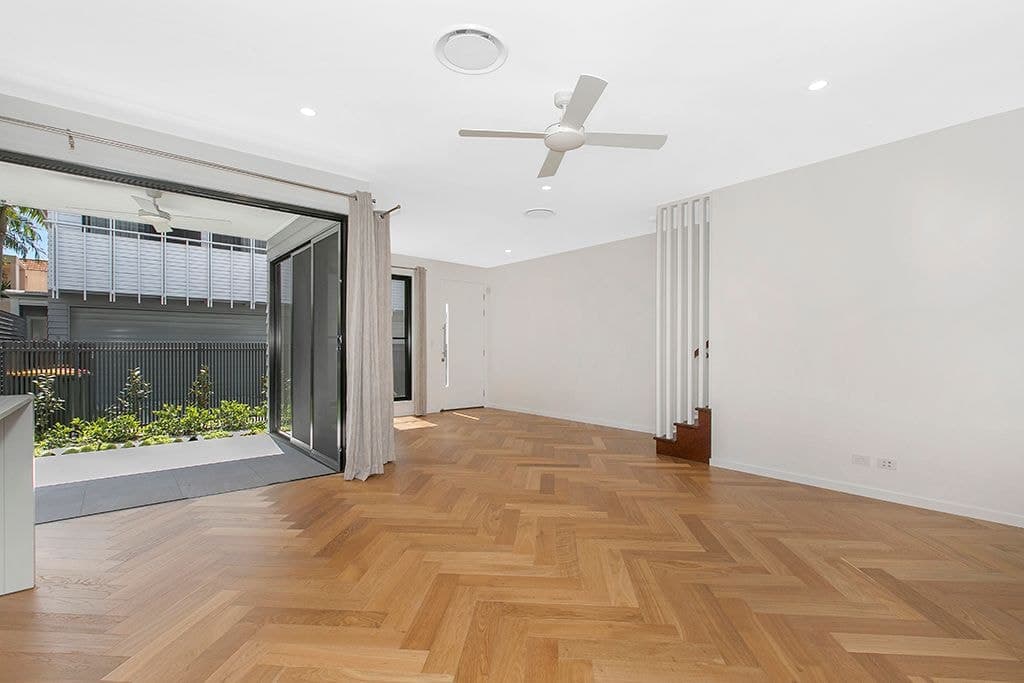 2/14 Allen Street, Hamilton QLD 4007, Hamilton - Thumbnail 3