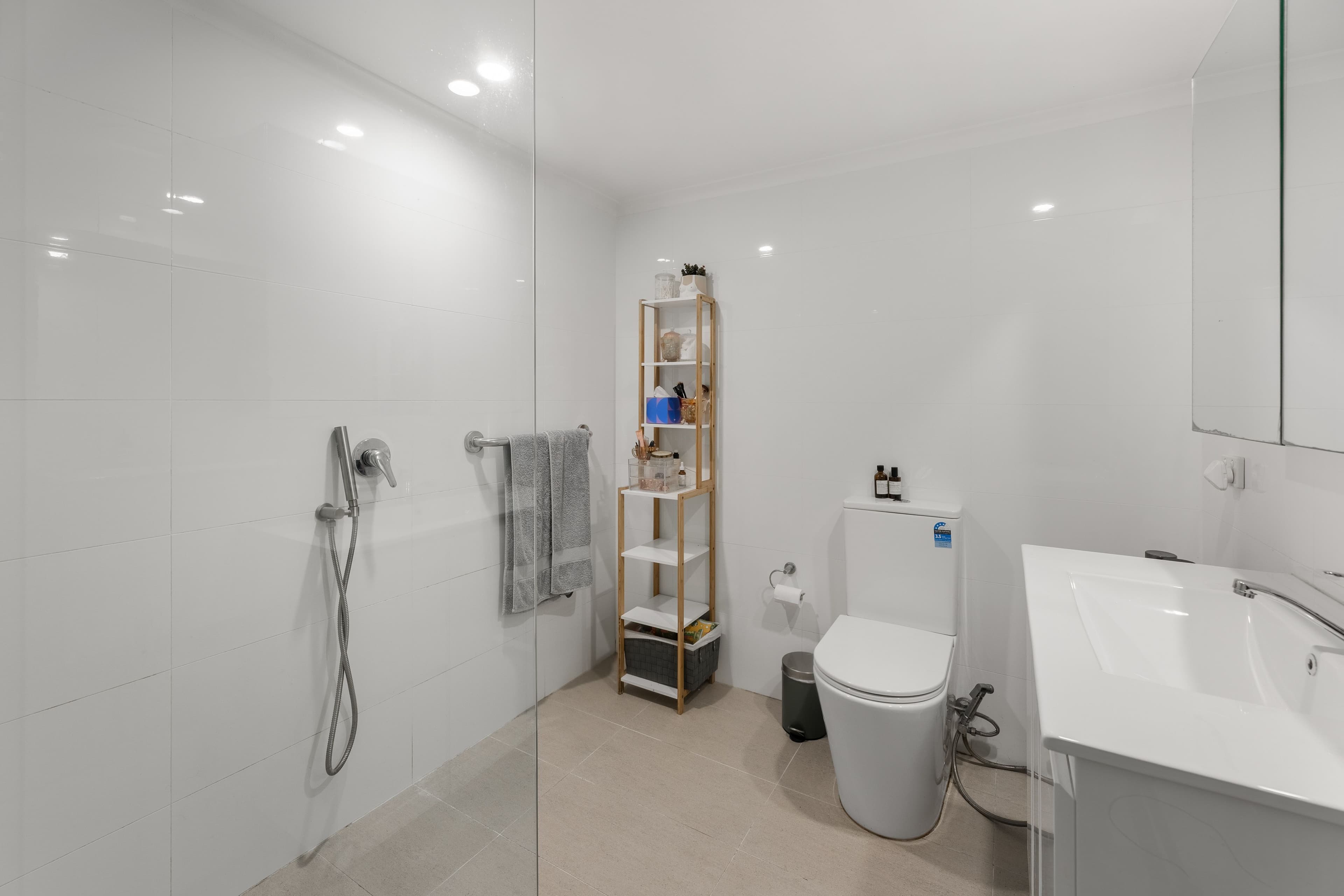 8/2-4 Adelong Street, Sutherland NSW 2232, Sutherland - Thumbnail 4