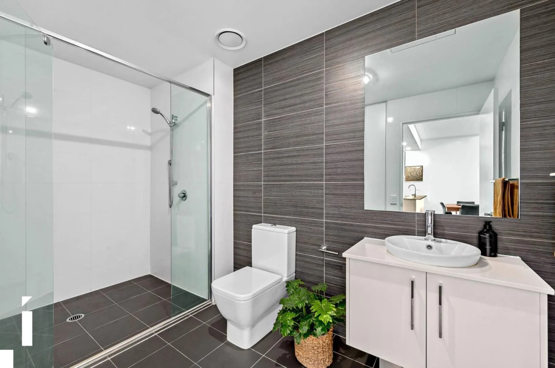 118/116 Easty Street, Phillip, Phillip - Thumbnail 8