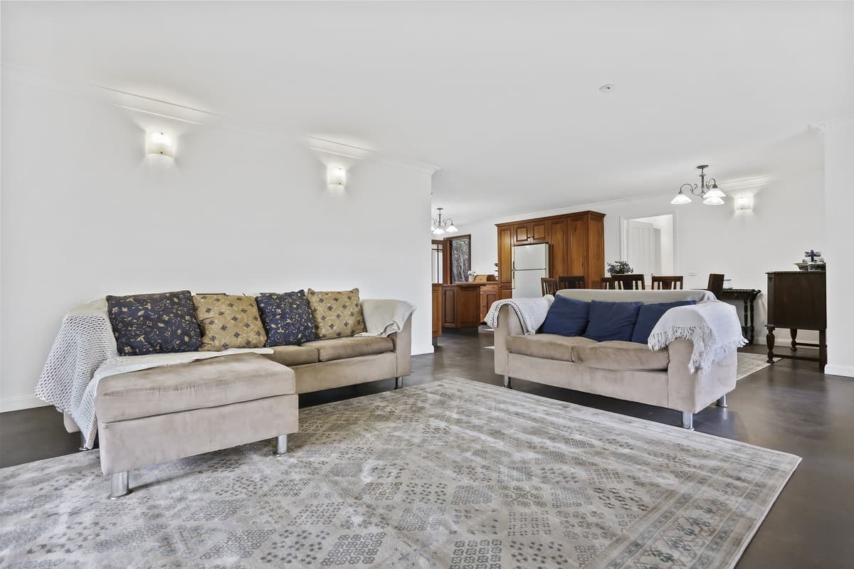 18 Lake Cohen Drive, Kalaru - Thumbnail 4