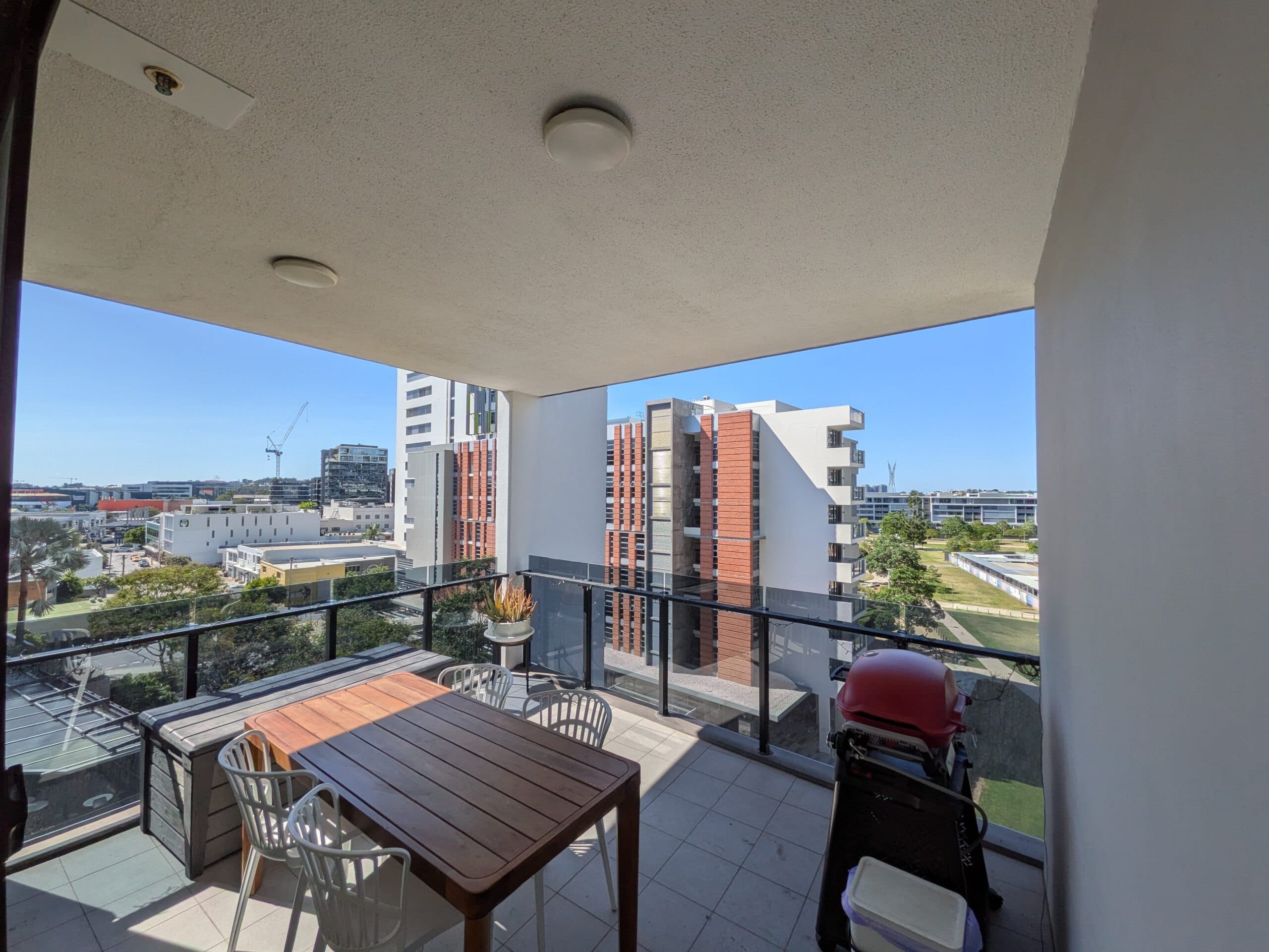 502/12 Cunningham Street, Newstead - Thumbnail 2