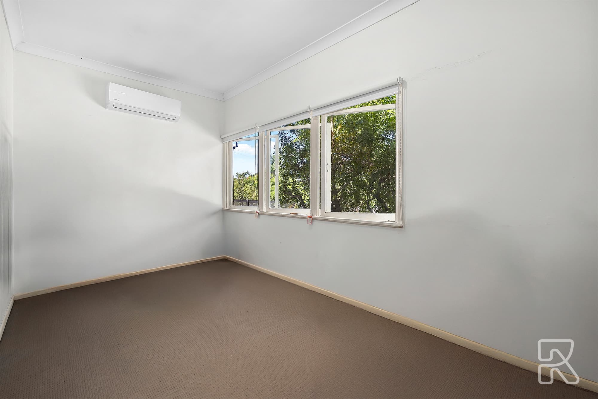 1 Baree Street, Kenmore - Thumbnail 6