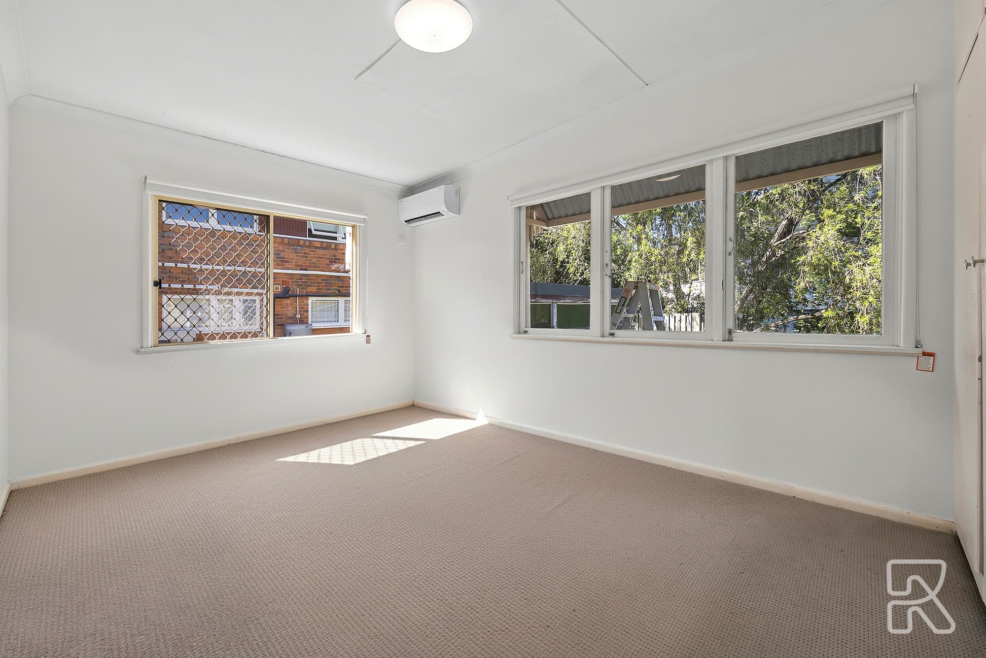1 Baree Street, Kenmore - Thumbnail 7