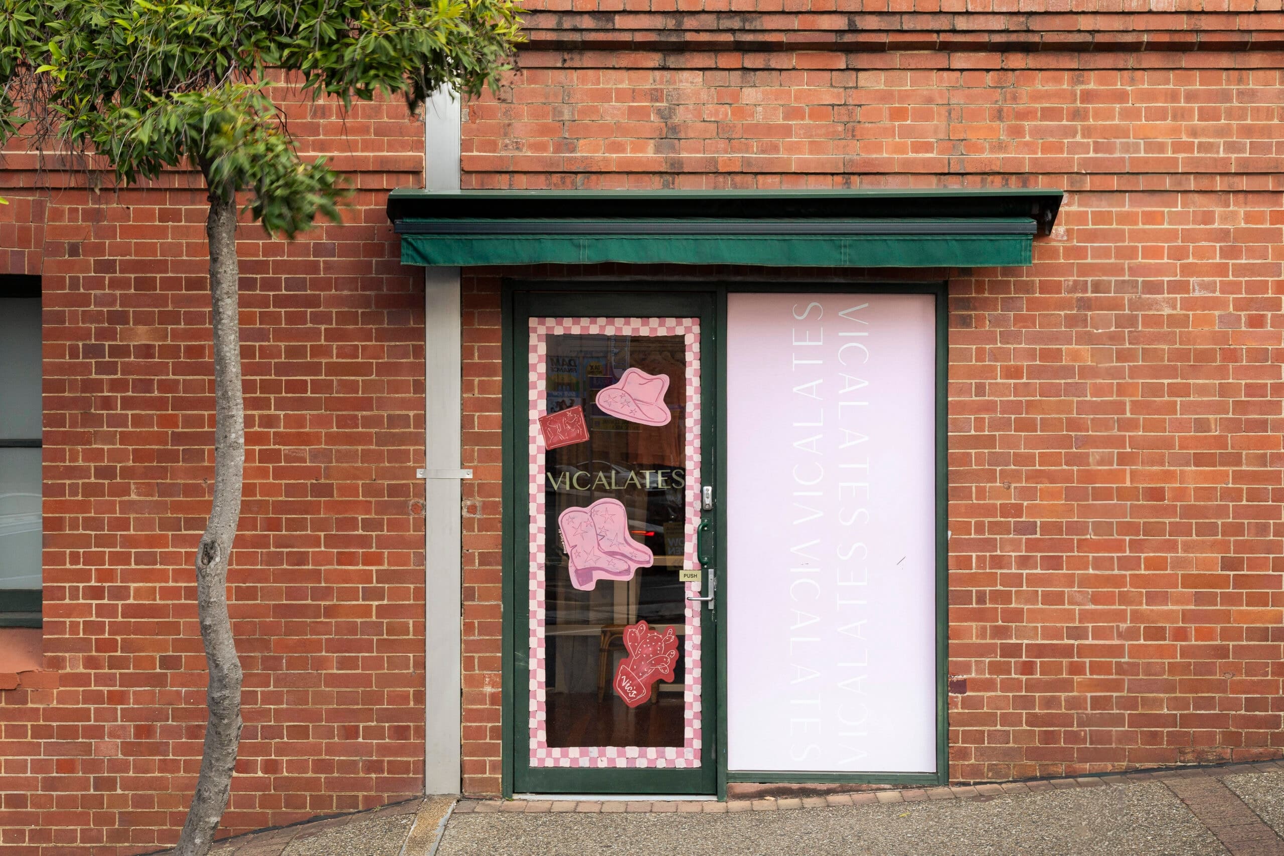 9/258 Arthur St, Teneriffe - Image 1