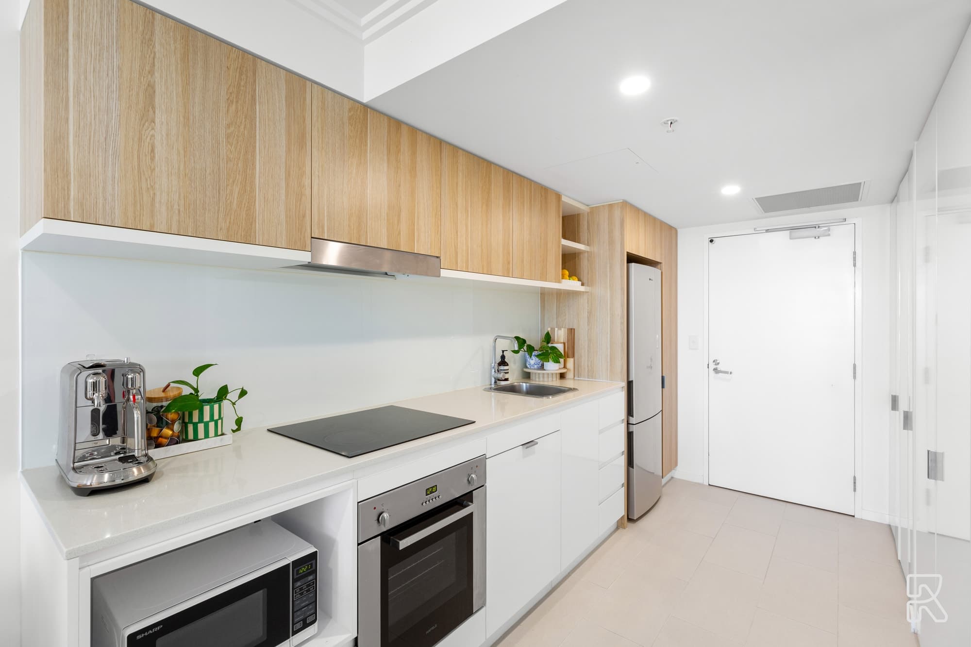 1111/42 Wyandra Street, Newstead - Thumbnail 8