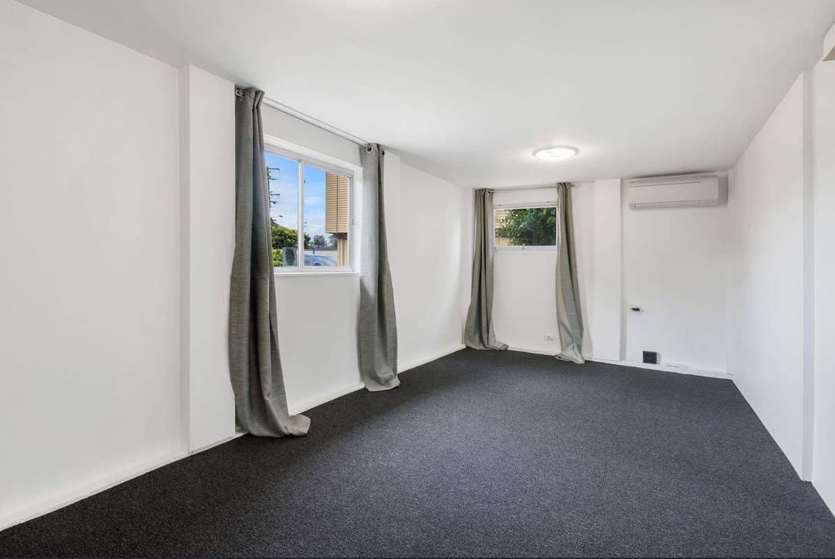 19 Sloane Street, Stafford Heights - Image 1