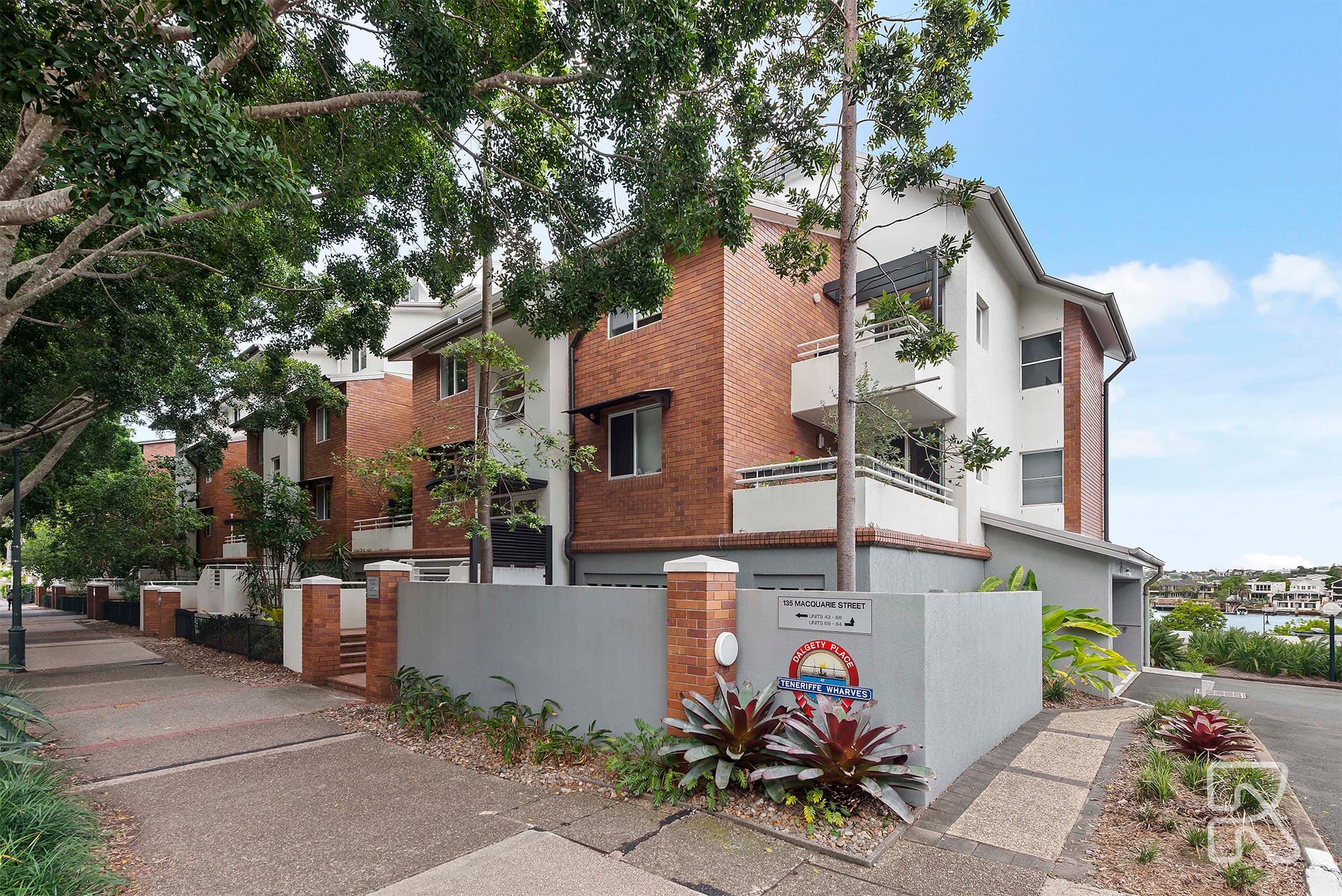 61/135 Macquarie Street, Teneriffe - Thumbnail 6