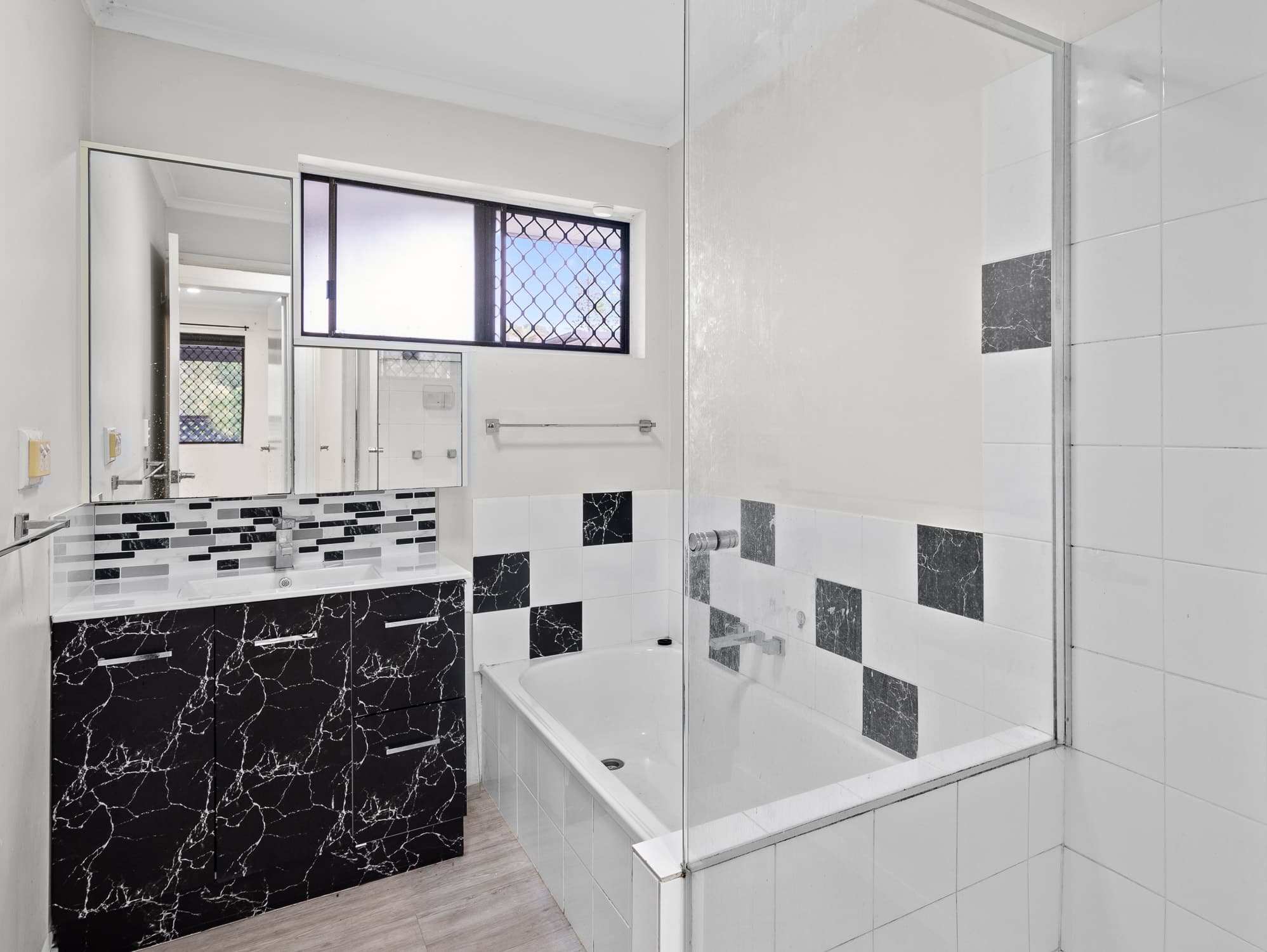 8 Elkhorn Street, Kuluin - Thumbnail 8