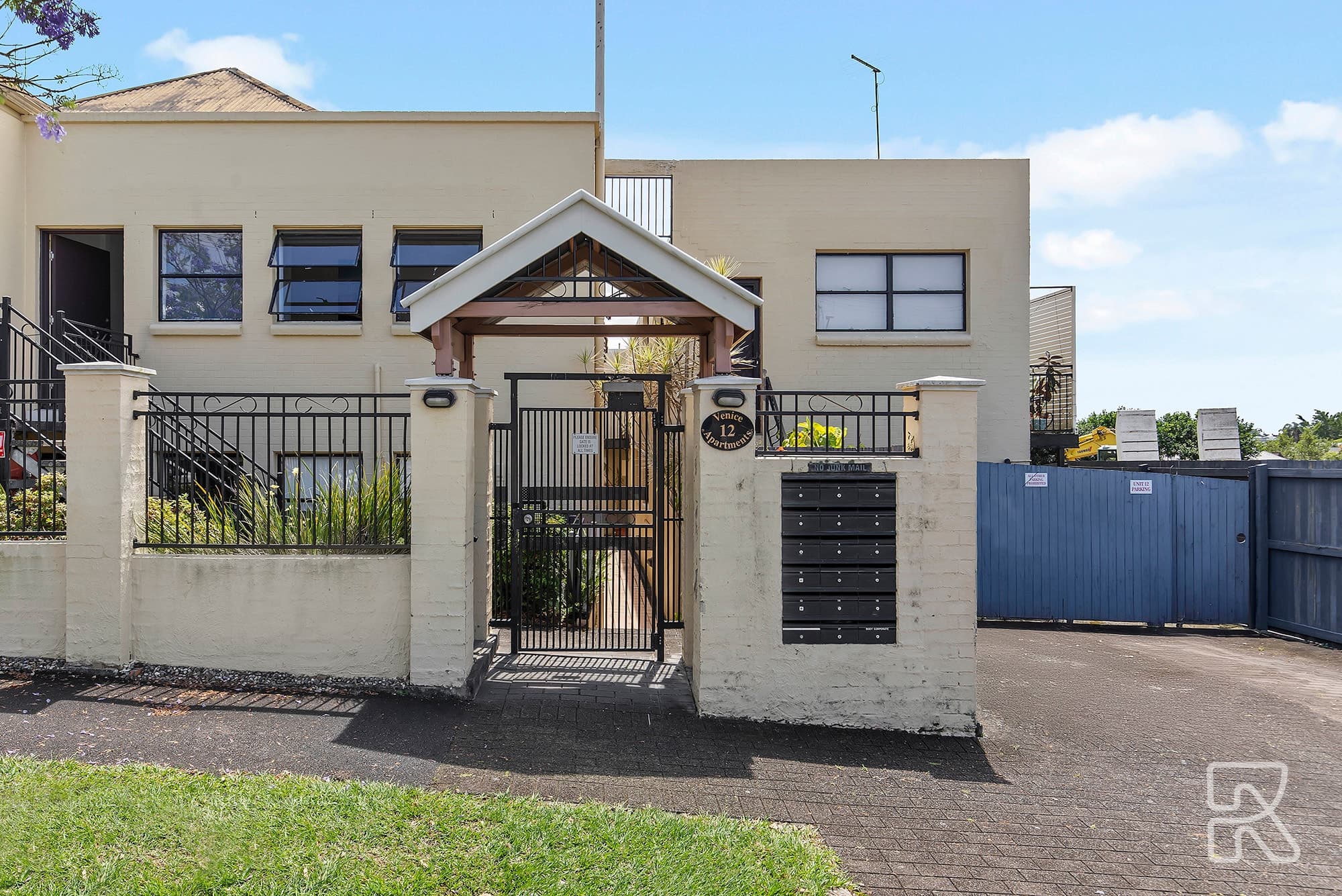 2/12 Bailey Street, New Farm - Thumbnail 3