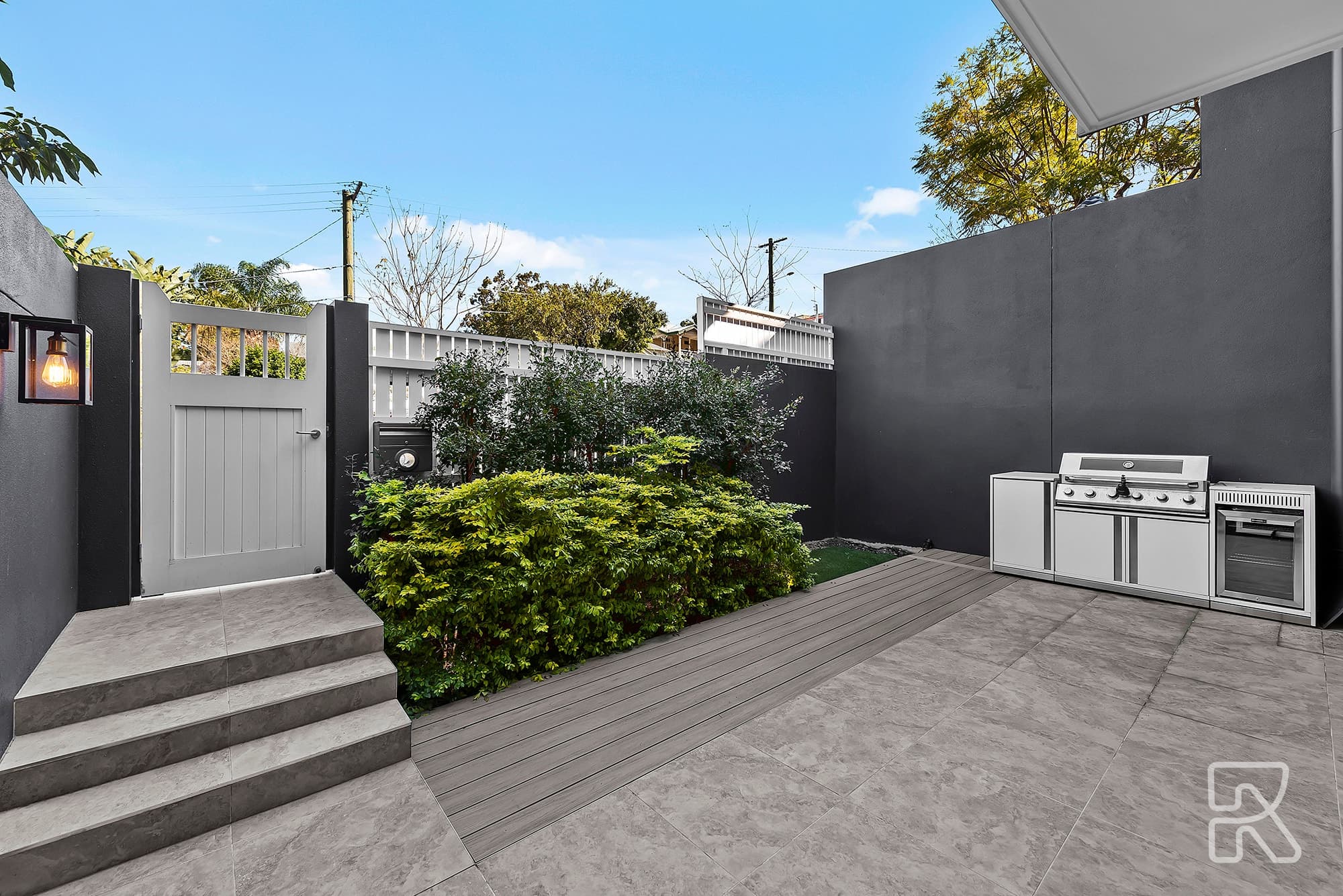 3/9 Parkhurst Avenue, Herston - Thumbnail 2