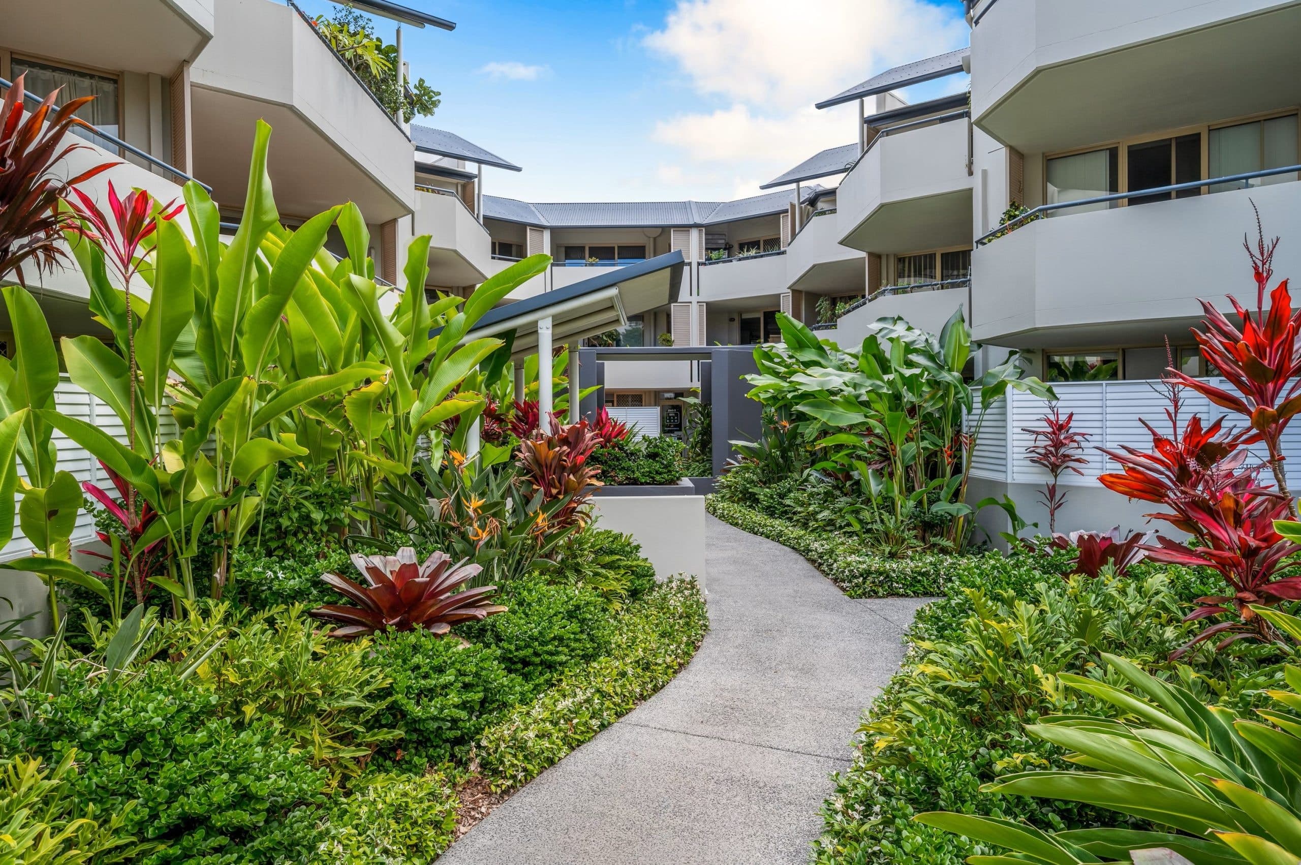 5/32-38 Newstead Terrace, Newstead - Image 1