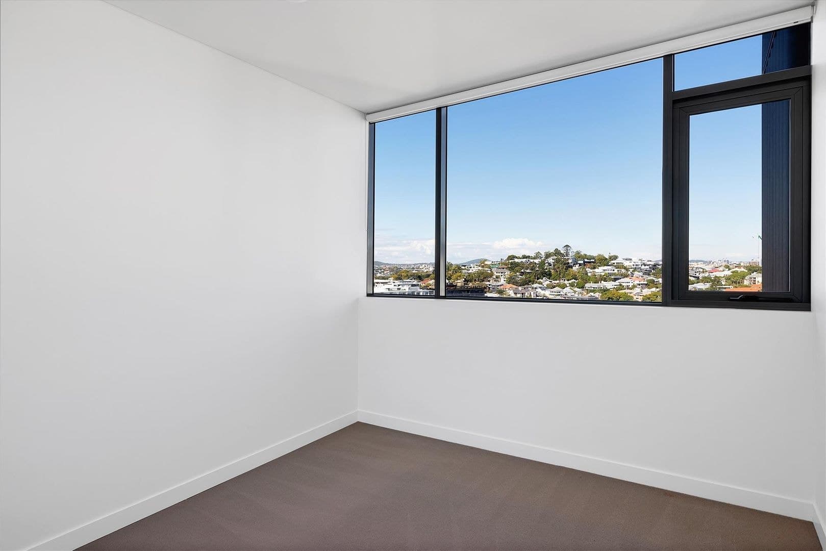 1137/12 Longland Street, Newstead - Thumbnail 7