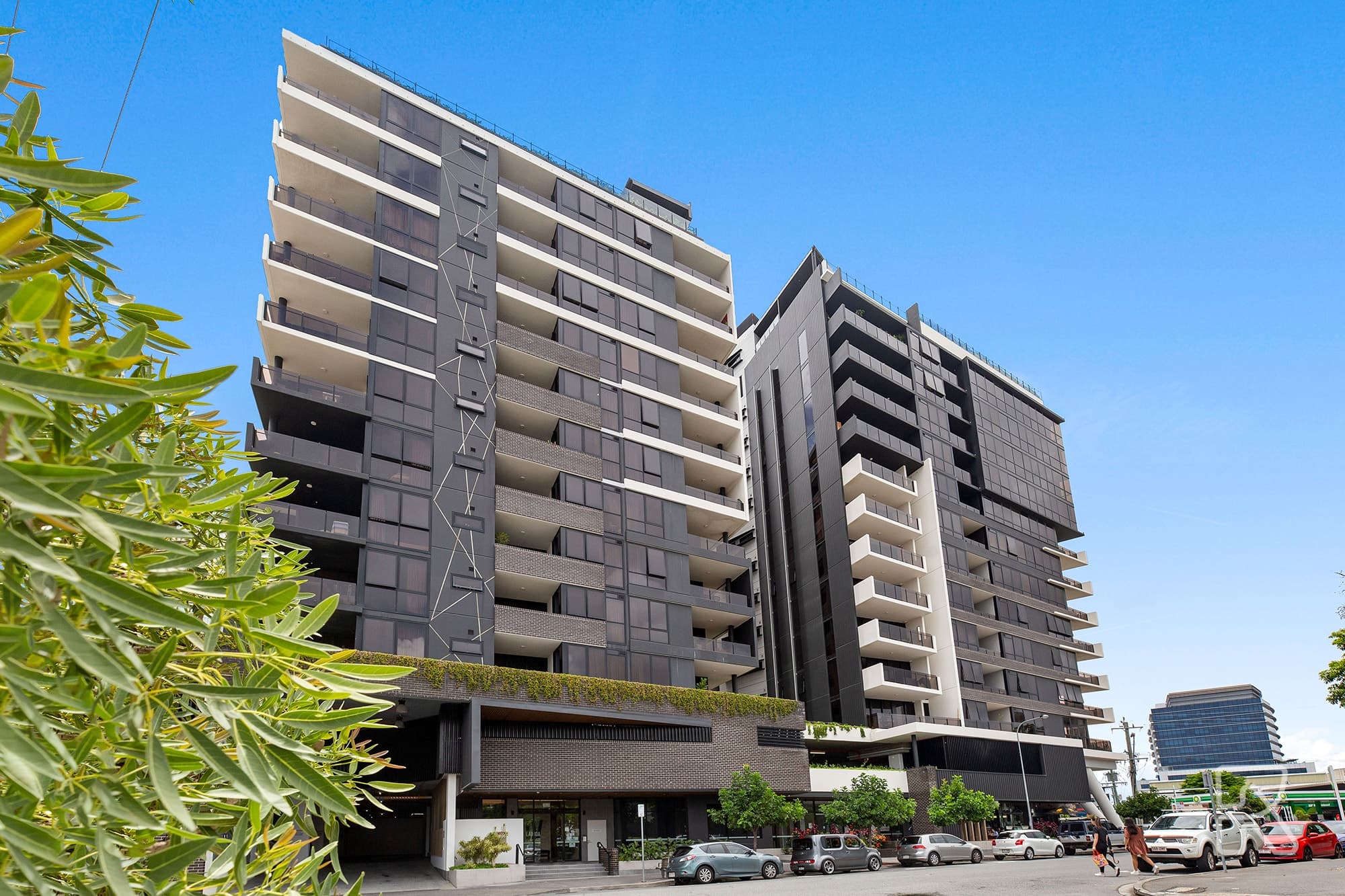 208/27 Commercial Road, Newstead - Image 1