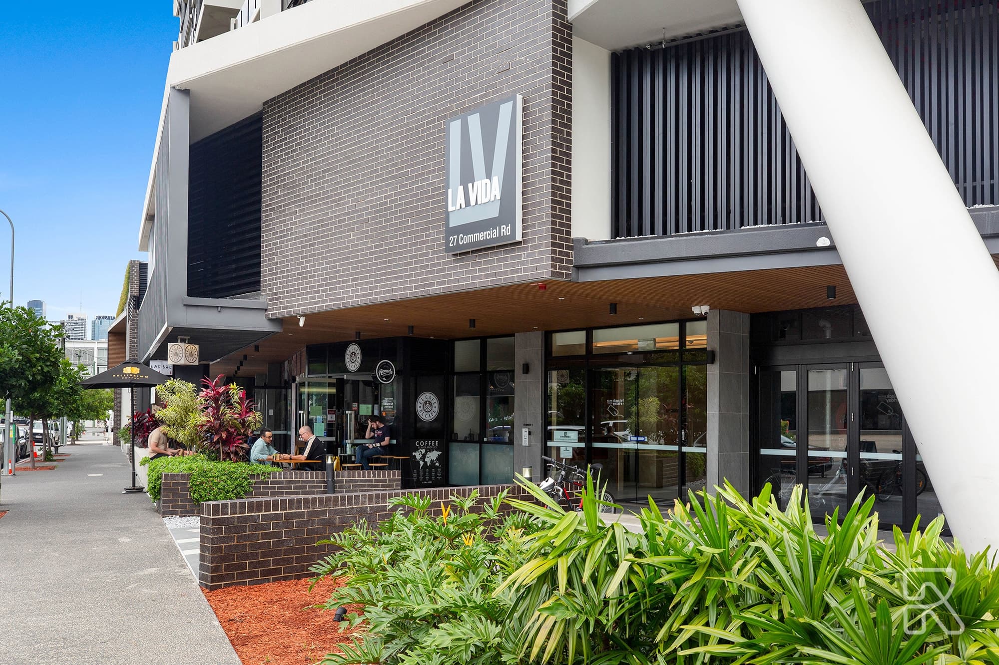 208/27 Commercial Road, Newstead - Thumbnail 2
