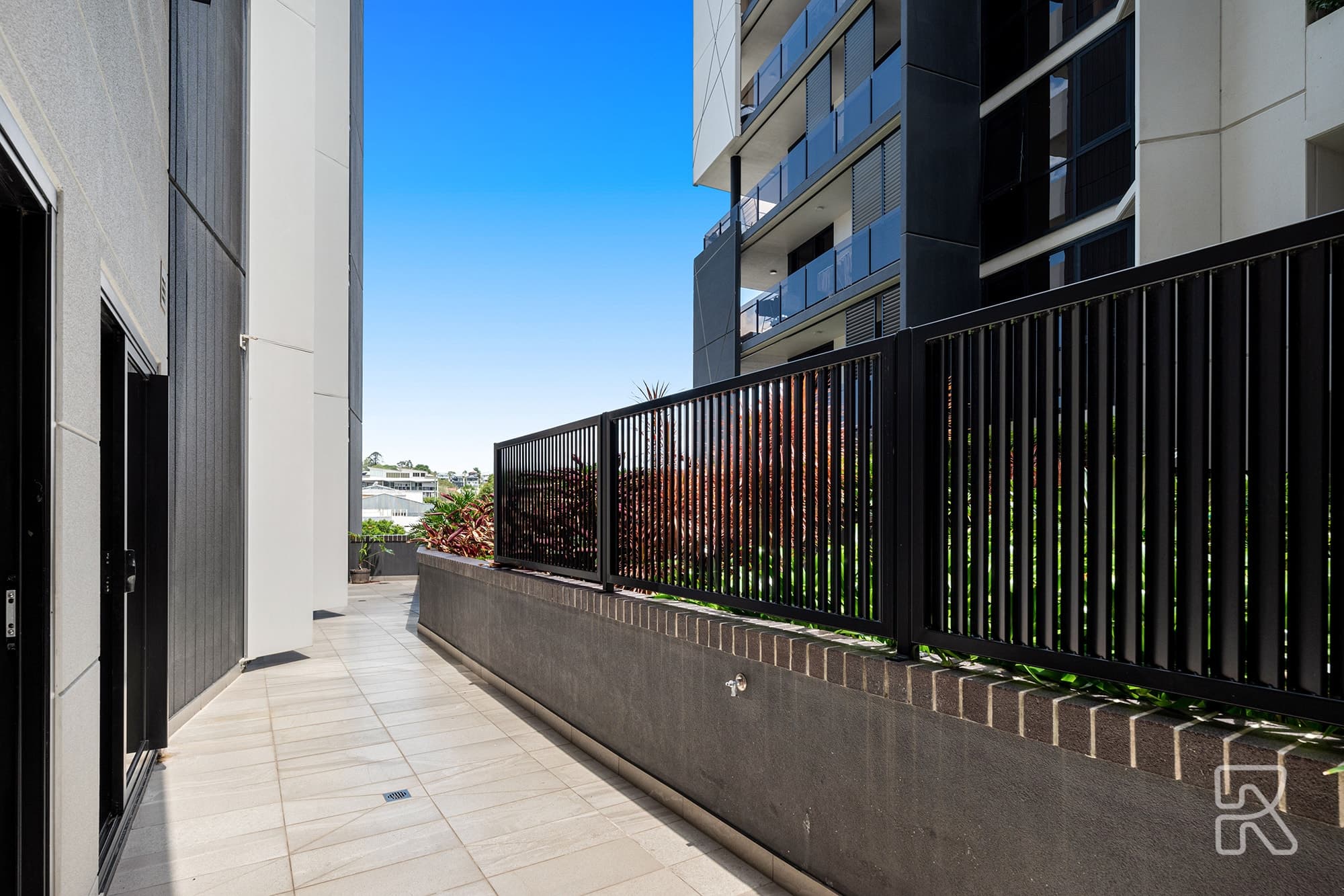 208/27 Commercial Road, Newstead - Thumbnail 7