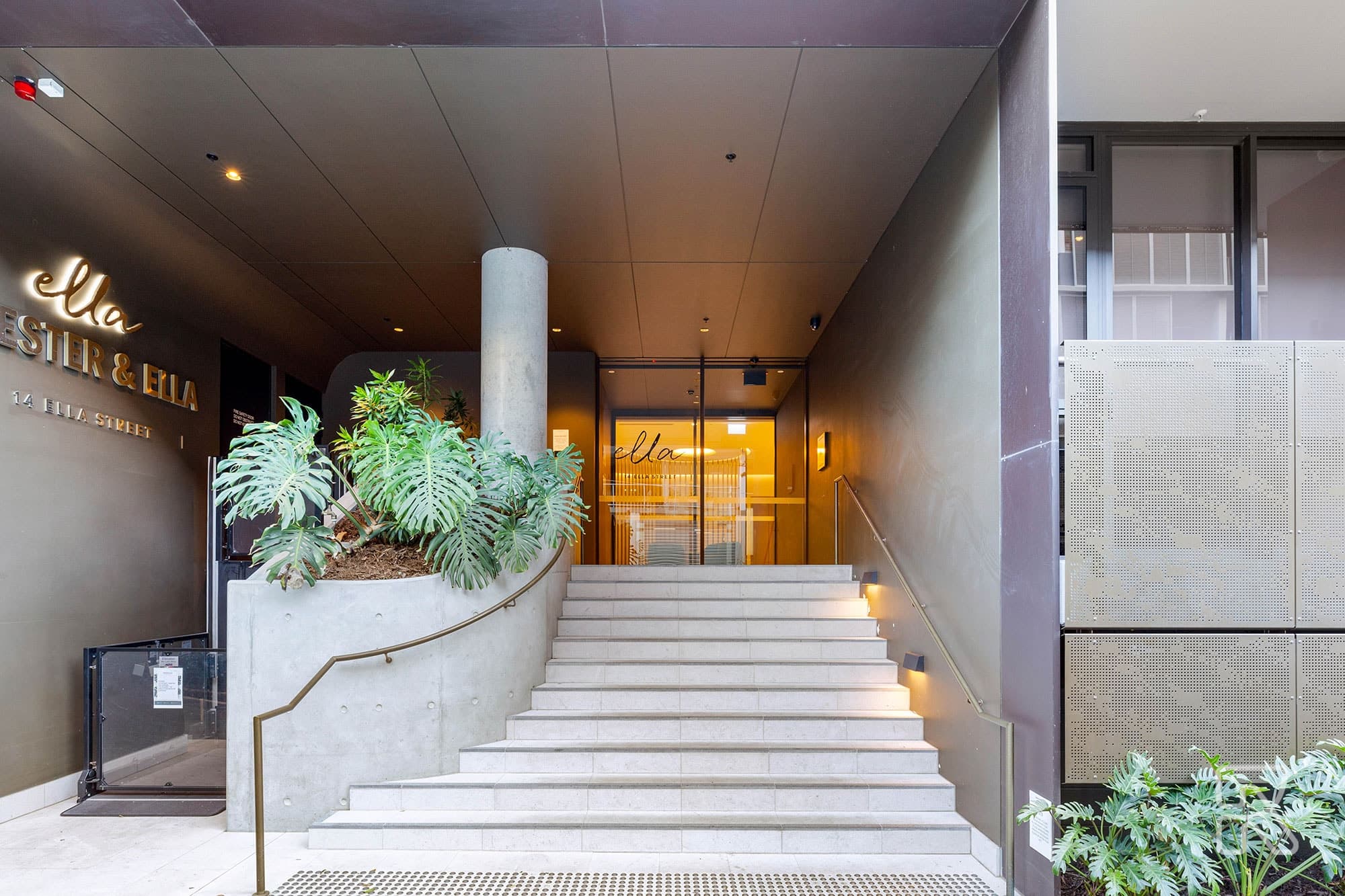 1004/14 Ella Street, Newstead - Image 1