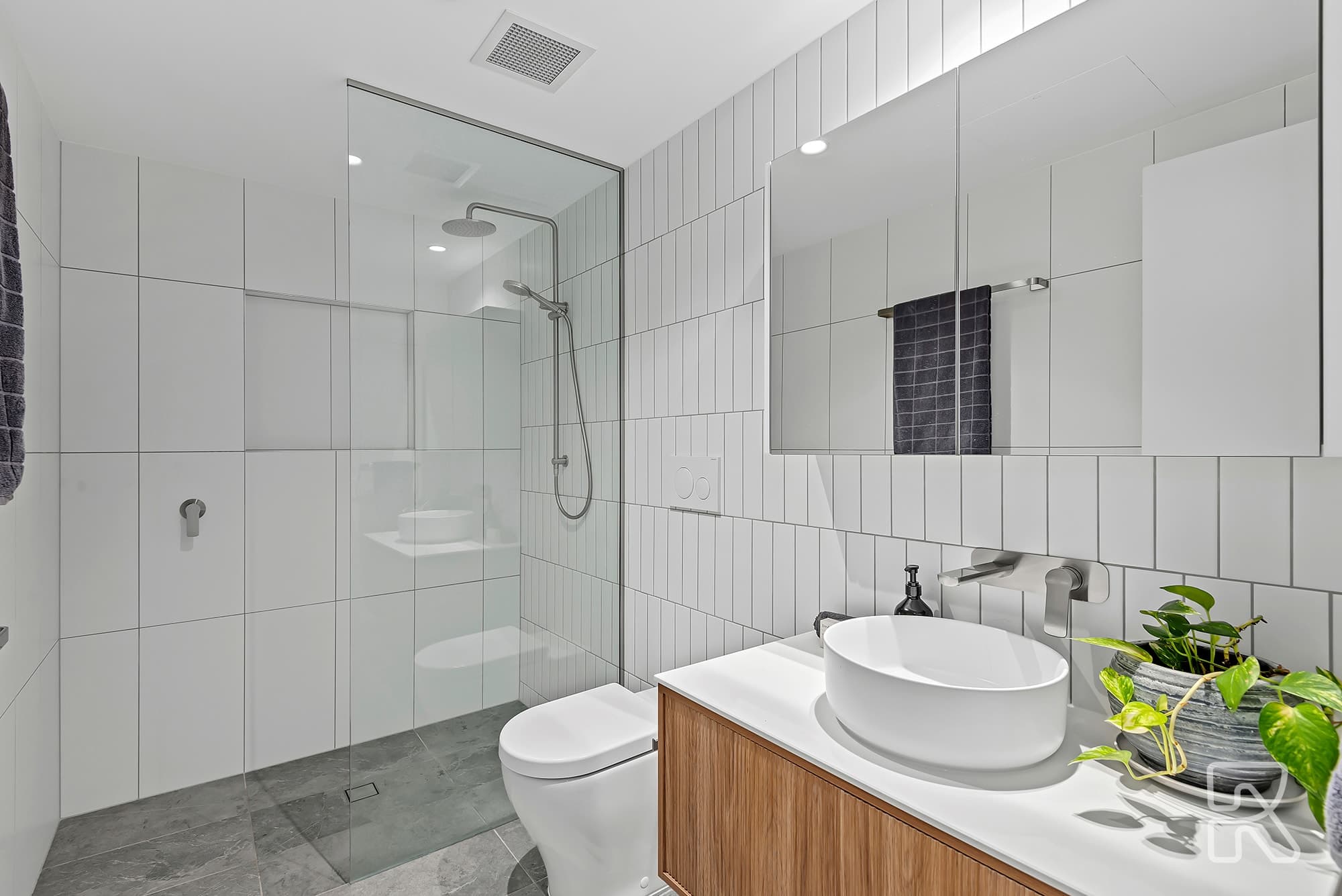 104/28 Austin Street, Newstead - Thumbnail 3