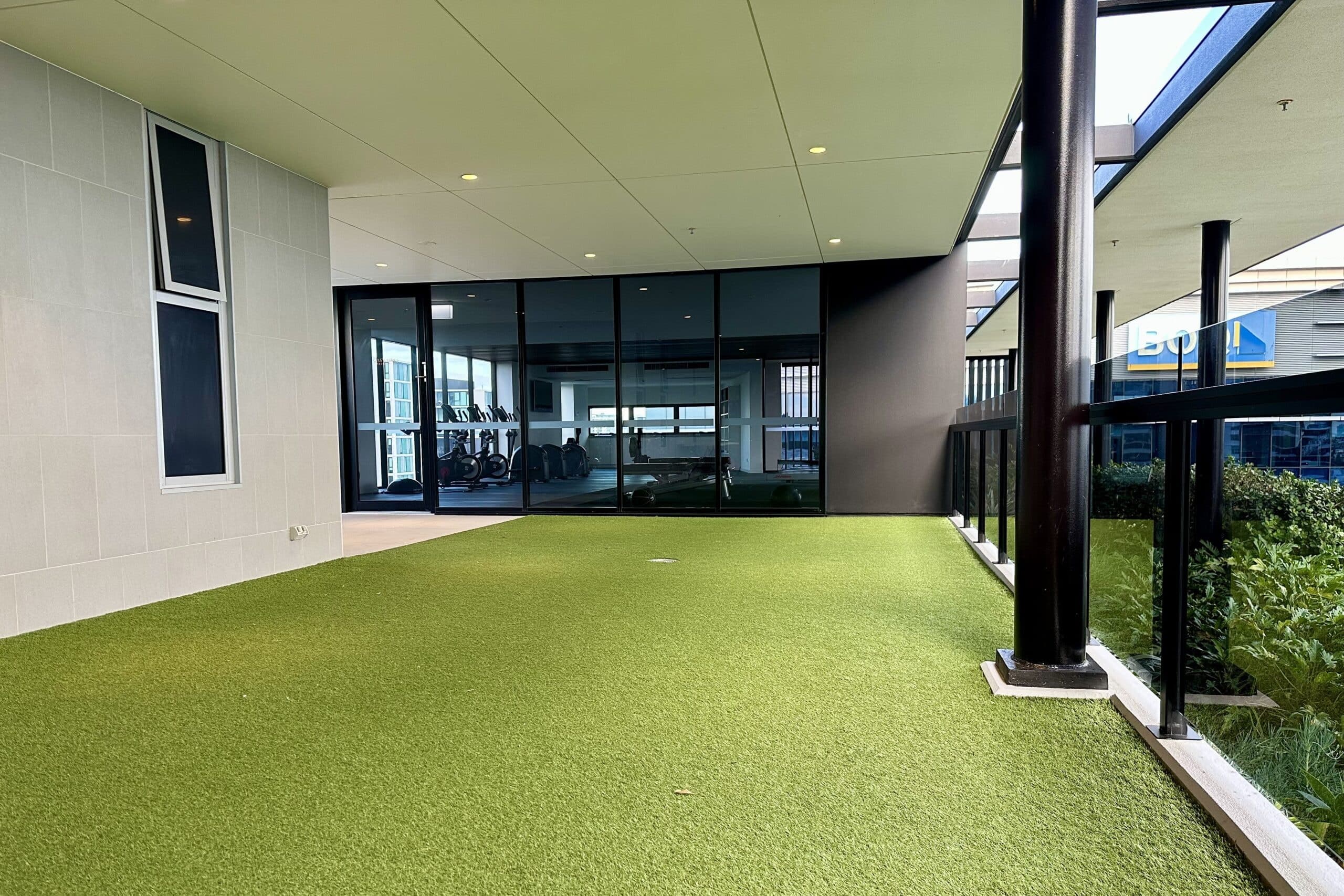 708/70 Longland Street, Newstead - Image 1