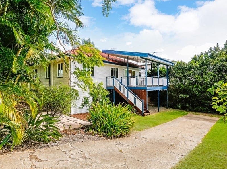17 Pembroke Road, Coorparoo - Thumbnail 5