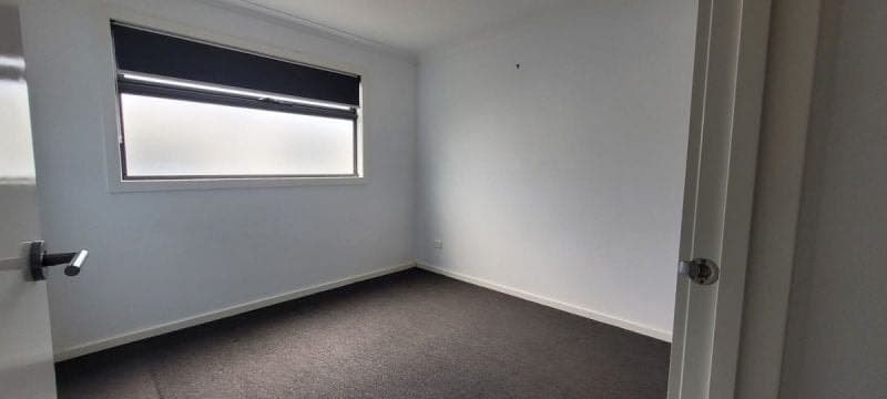 4 Tanino Road, Cranbourne West, Cranbourne West - Thumbnail 8