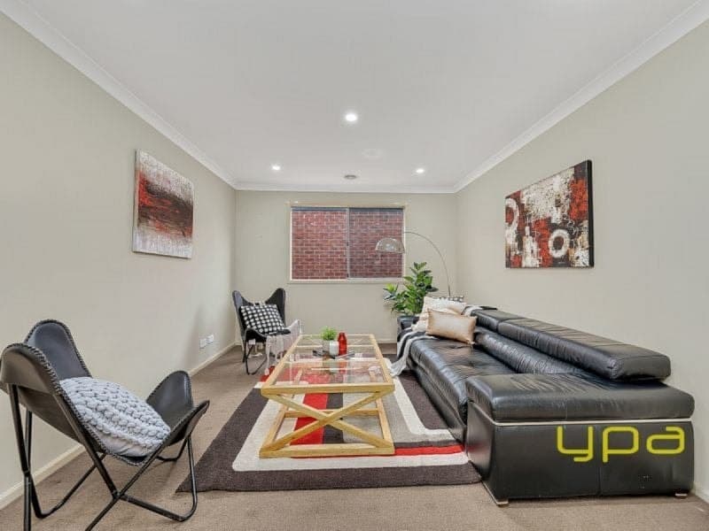 6 Parkdale Drive, LYNDHURST, Lyndhurst - Thumbnail 4