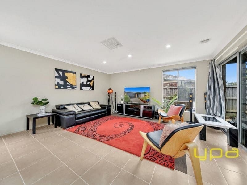 6 Parkdale Drive, LYNDHURST, Lyndhurst - Thumbnail 5