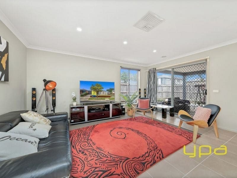 6 Parkdale Drive, LYNDHURST, Lyndhurst - Thumbnail 6