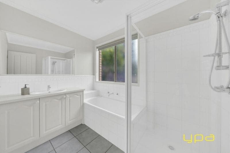 55 Breamlea Way, CRANBOURNE WEST, Cranbourne West - Thumbnail 7