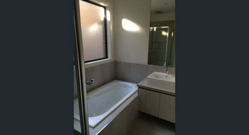 18 Pamplona Way, Clyde North, Clyde North - Thumbnail 3