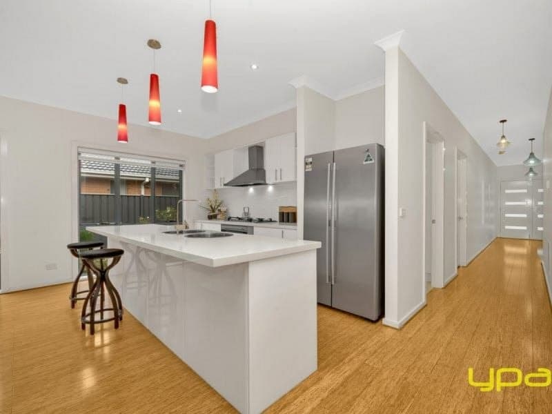 42 Pegasus Road, CRANBOURNE WEST, Cranbourne West - Thumbnail 6