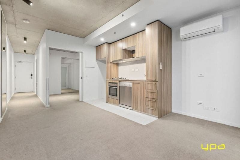 806/17 Singers Lane, MELBOURNE, Melbourne - Thumbnail 2