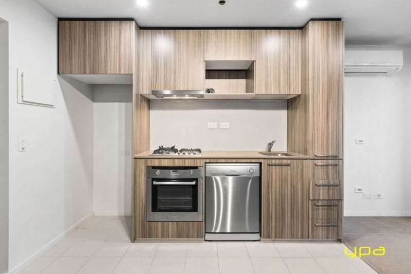 806/17 Singers Lane, MELBOURNE, Melbourne - Thumbnail 3