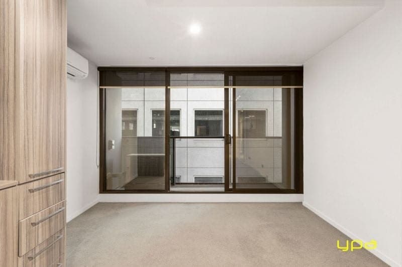 806/17 Singers Lane, MELBOURNE, Melbourne - Thumbnail 4
