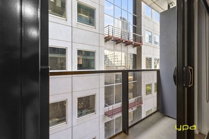 806/17 Singers Lane, MELBOURNE, Melbourne - Thumbnail 7