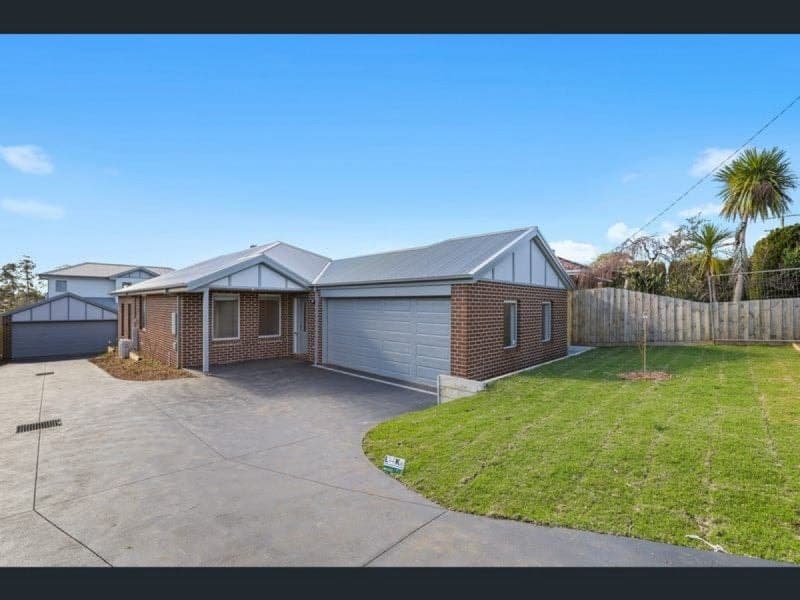 1/11 Lardner Road, Drouin, Drouin - Image 1