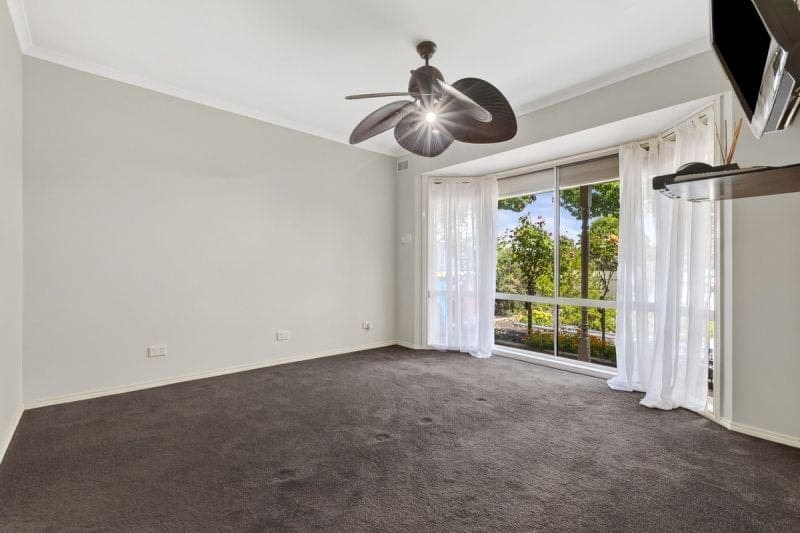 16 Carina Terrace Cranbourne West VIC, Cranbourne West - Thumbnail 2