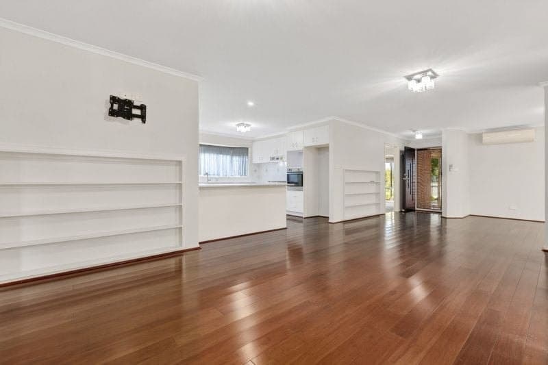 16 Carina Terrace Cranbourne West VIC, Cranbourne West - Thumbnail 4