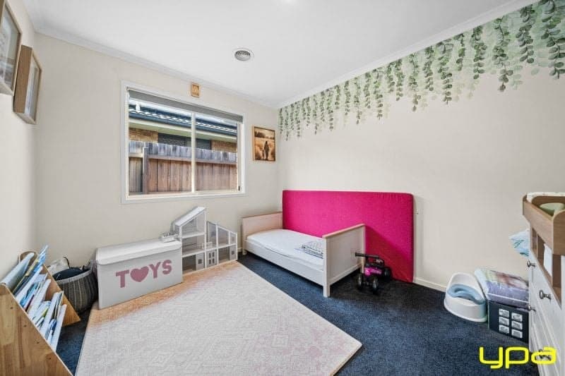 16 Taplan Crescent, Cranbourne West, Cranbourne West - Thumbnail 6