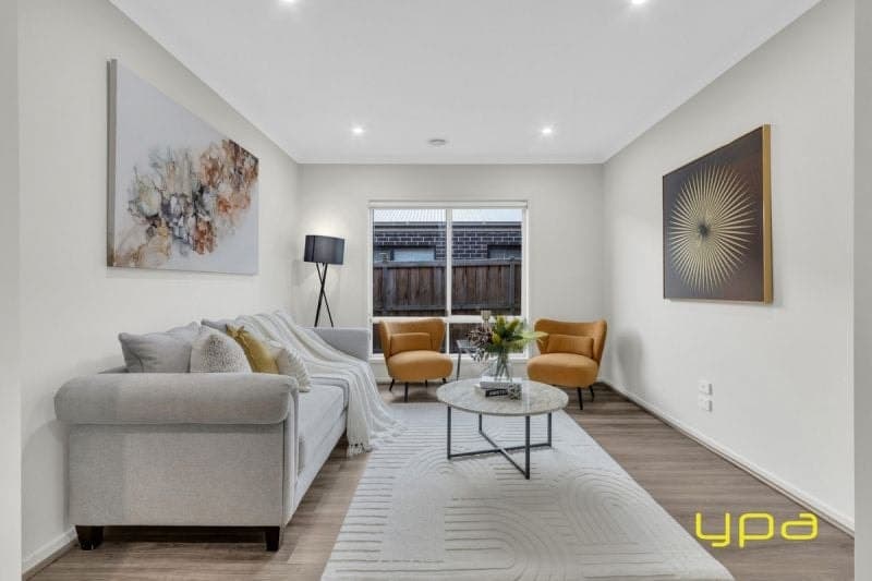 10 Walhallow Drive, Clyde North, Clyde North - Thumbnail 6